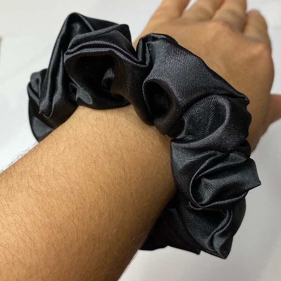 Handmade satin Scrunchie - Picture 5 of 5